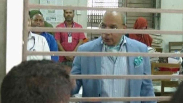 আচমকাই সুপ্রিম কোর্টের নকল শাখায় হাজির প্রধান বিচারপতি, তারপর...