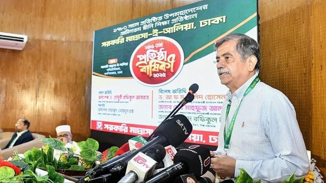 দেশের শিক্ষাপ্রতিষ্ঠানগুলো একটি রাজনৈতিক দুষ্টচক্রের দখলে