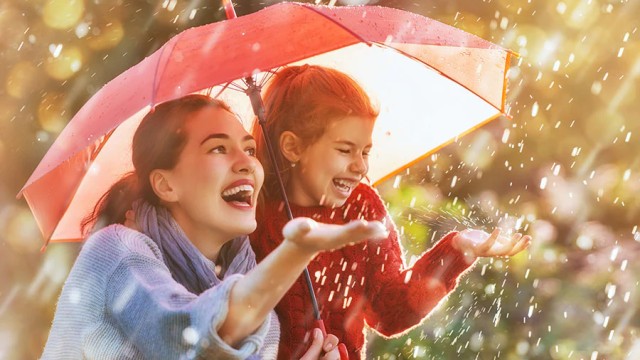 বর্ষায় কমে রোগ প্রতিরোধ ক্ষমতা, বাড়ানোর উপায় জানুন