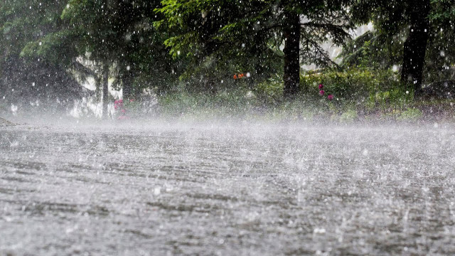 চার বিভাগে অতি ভারী বৃষ্টির আভাস