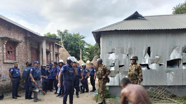 রংপুরে হিন্দু পাড়ায় হামলার ঘটনায় পুলিশ ও প্রশাসনের বক্তব্য