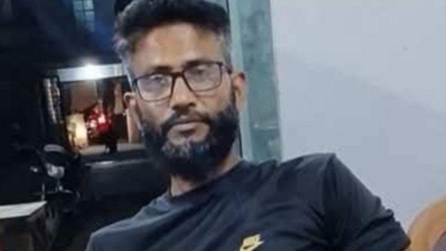 বেতন দেওয়ার কথা বলে ডেকে নিয়ে নারী কর্মচারীকে ধর্ষণ
