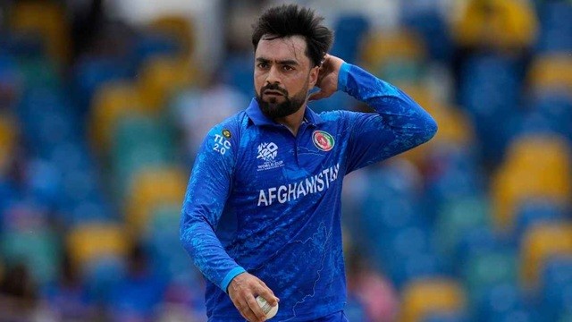 ক্রিকেট থেকে বিরতি নিলেন রশিদ খান