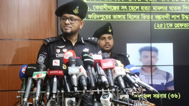 নির্যাতনের কারণে তালাক দেন স্ত্রী, আক্রোশে সৎ সন্তানকে হত্যা