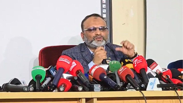 আমি দায়িত্ব থেকে সরে যেতে চাই: ঢাবি উপাচার্য