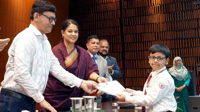 আন্তর্জাতিক সহযোগিতা ছাড়া ওজোনস্তর রক্ষা সম্ভব নয়