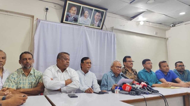 দুষ্কৃতকারীদের বিরুদ্ধে আইনি ব্যবস্থা গ্রহণে প্রশাসন সহযোগিতা করছেনা