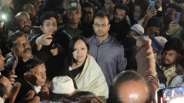 বিএনপি নেতাকর্মীদের নিয়ন্ত্রণ না করলে পরিণতি ভয়াবহ : রুমিন ফারহানা