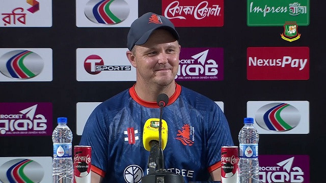 সিরিজ হারের পর কঠিন চ্যালেঞ্জ ছোঁড়ার কথা বললেন ডাচ কোচ