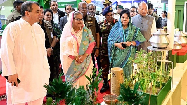 ‘কোনো মন্ত্রী-এমপি-প্রভাবশালীকে খুশি করতে কাজ করা যাবে না’