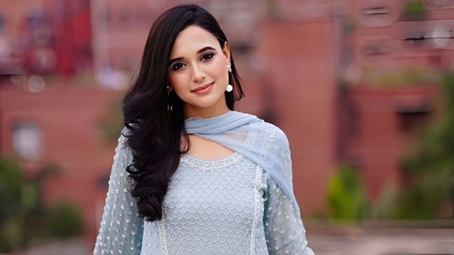 নাটকে অভিনয়ের বিষয়ে যা বললেন সাবিলা নূর