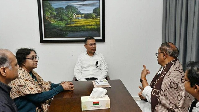 তারেক রহমানের সঙ্গে সৌজন্য সাক্ষাৎ করলেন সাইফুল হক