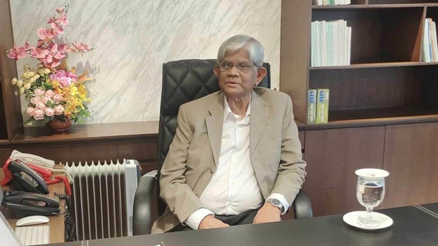 হাদিকে সিঙ্গাপুরে নিতে নিজস্ব বাজেট থেকে টাকা দেবে অর্থ মন্ত্রণালয়