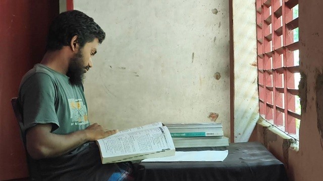 জুলাই আন্দোলনে আহত সামিউলের এইচএসসি পরীক্ষা দেওয়া নিয়ে শঙ্কা