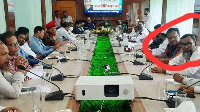 নিষিদ্ধ আ.লীগ নেতাদের নিয়ে ওসি-ডিসি-ইউএনও’র সভা