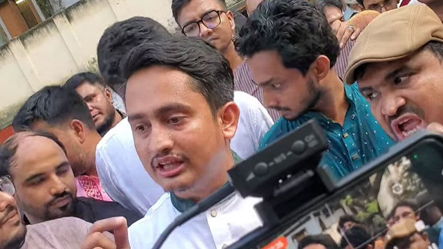 বগুড়ায় সারজিস আলমের সভাস্থলে ককটেল হামলা