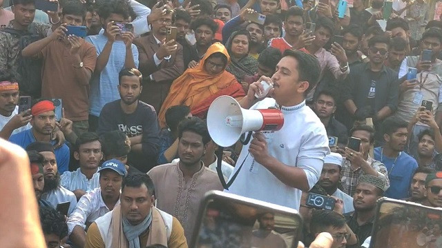 আমাদের ধৈর্যের বাঁধ ভেঙে ফেললে দেশে আরেকটি বিপ্লব দেখতে হবে