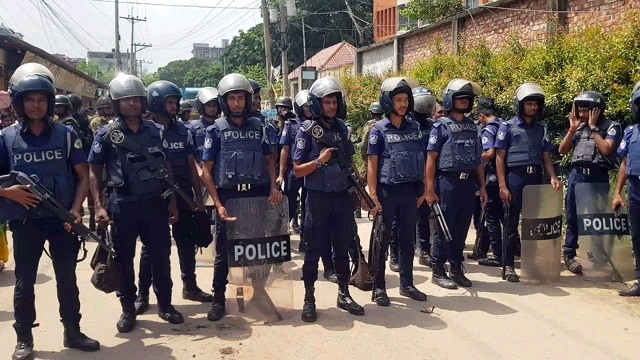 রক্তক্ষয়ী সংঘর্ষের পর শিল্পাঞ্চল আশুলিয়া শান্ত