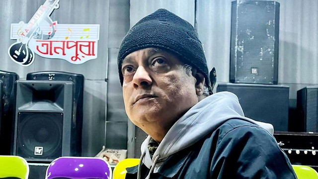অশালীন মন্তব্যের জন্য ক্ষমা চাইলেন স্বাধীন খসরু