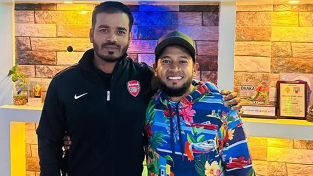 শামসুরকে নিয়ে মুশফিকের আবেগঘন পোস্ট