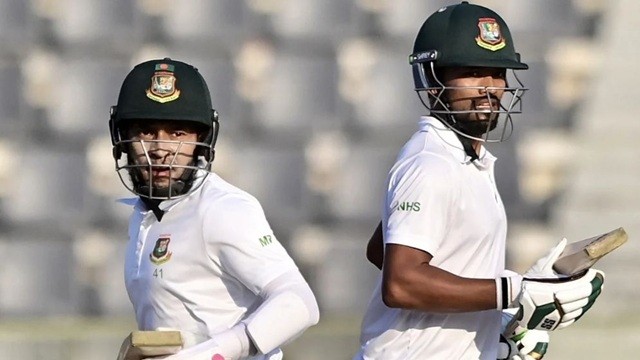 মুশফিকের দেখানো পথ ধরেই হাঁটবেন শান্ত?
