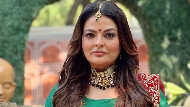 ‘নায়িকা হতে গেলে বিয়ে করে মা হওয়া যাবে না’