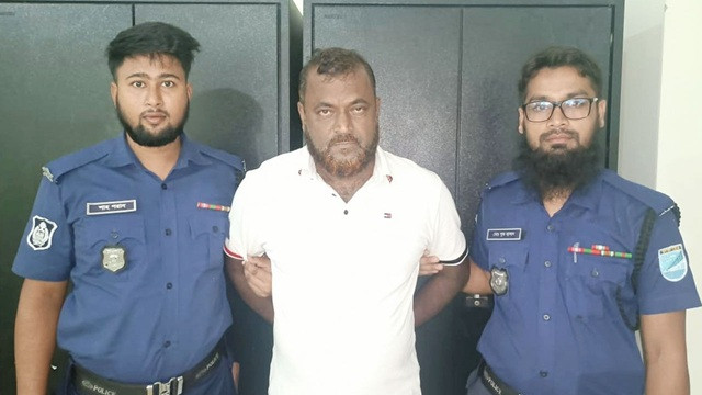 দুপুরে দাওয়াত খাইয়ে রাতে যুবলীগ নেতাকে গ্রেপ্তার করলেন ওসি