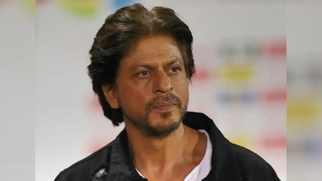 ভক্তদের দুঃশ্চিন্তা দূর করলেন শাহরুখ খান