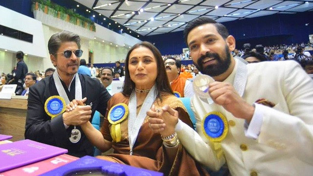 শাহরুখ ছাড়াও আর কে কে পেলেন পুরস্কার?