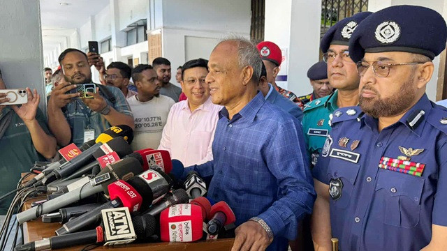 নির্বাচনে সেনাবাহিনীর পাশাপাশি থাকবে নৌবাহিনী ও বিমানবাহিনী