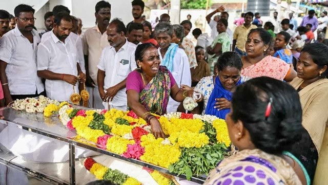 তামিলনাড়ুতে বিষাক্ত মদপানে মৃত বেড়ে ৫৬