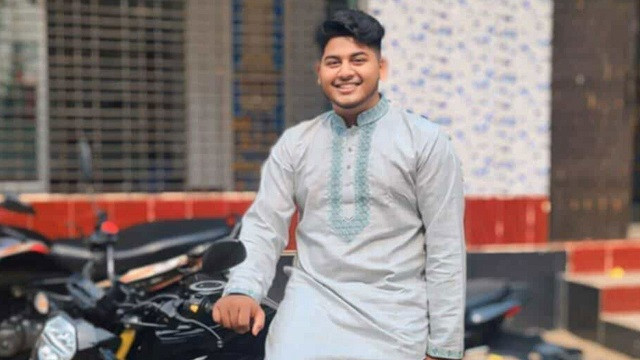 টাঙ্গাইলে খেলার মাঠে যুবককে ছুরিকাঘাত, ছাত্রদল নেতাকে অব্যাহতি