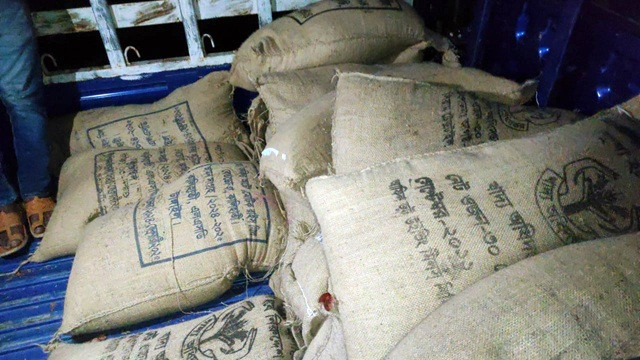 টাঙ্গাইলে খাদ্যবান্ধব কর্মসূচির ৩ টন চাল উদ্ধার