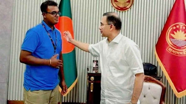 প্রধানমন্ত্রী তারেক রহমানের সঙ্গে কনটেন্ট নির্মাতা ও চিত্ত মিডিয়ার প্রতিষ্ঠাতা জুয়েল রানা
