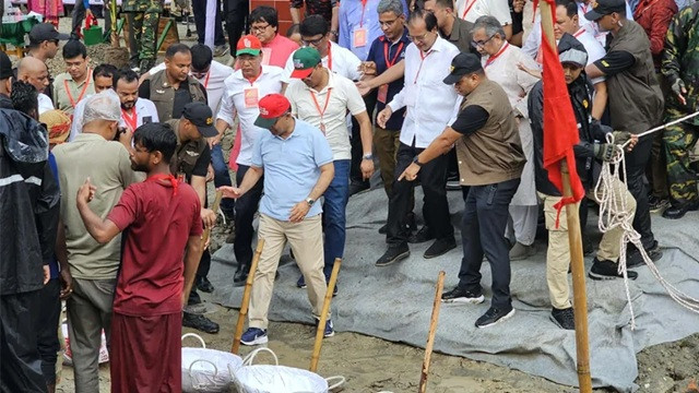ত্রিশালে বাবার খনন করা খাল পুনঃখনন উদ্বোধন করলেন প্রধানমন্ত্রী