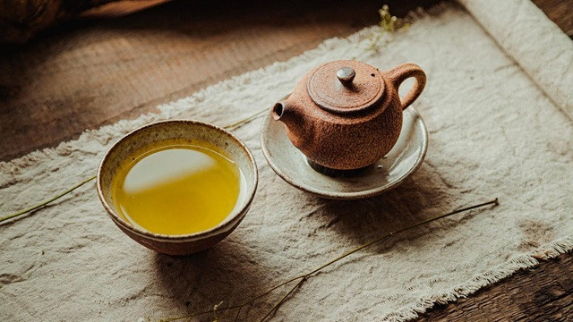 ভালো ঘুমের জন্য কোন চা খাবেন?