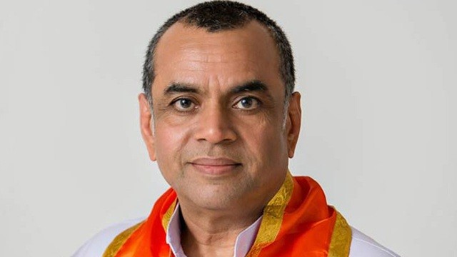 হাঁটুর ব্যথা সারাতে ১৫ দিন মূত্রপান জনপ্রিয় অভিনেতার