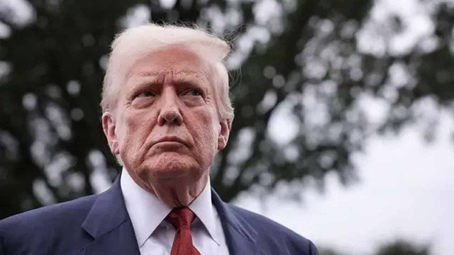 ট্রাম্পের হুমকিতে বাড়তে পারে আইফোন ও তেলের দাম