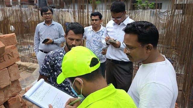 নিষিদ্ধ পলিথিন বিরোধী অভিযানে ৫৫০ কেজি পলিথিন জব্দ, জরিমানা
