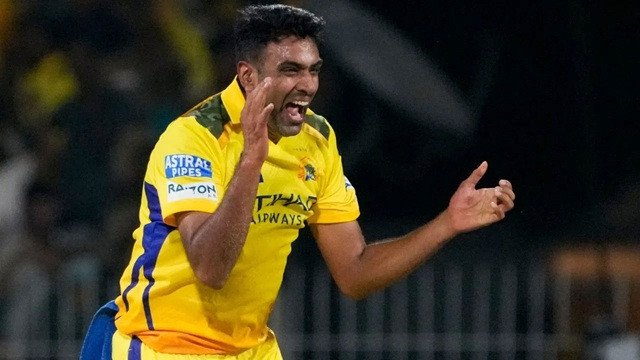 বিতর্কের মাঝে এবার চেন্নাইয়ের পাশে দাঁড়ালেন অশ্বিন