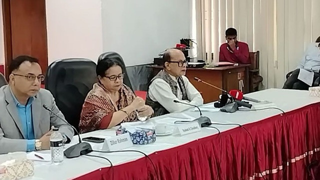 মাধ্যমিক শিক্ষা পর্যন্ত অবৈতনিক করার দাবি