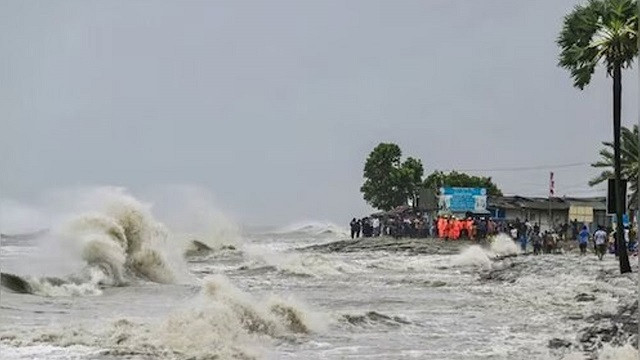 সন্ধ্যা রাতেই উপকূল অতিক্রম করবে ‘সাধারণ ঘূর্ণিঝড়’