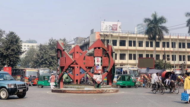 গুলিস্তানে সড়ক দুর্ঘটনায় ট্রাকের হেলপার নিহত