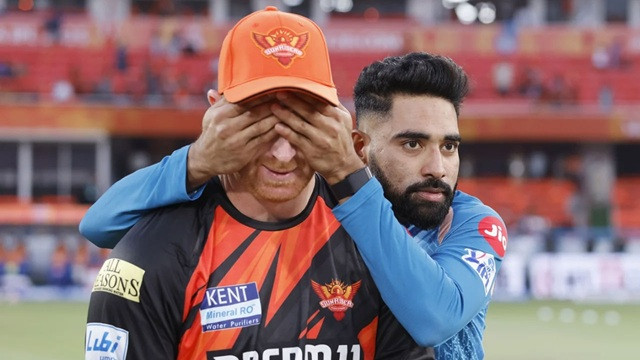 ৪ উইকেট নিয়ে আইপিএলের যে নিয়মকে কৃতিত্ব দিলেন সিরাজ